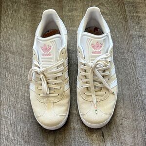 Adidas Gazelle Cream and White Sneakers with Pink Accents Size 8